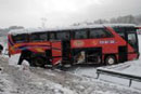 Otobüs yoldan çıktı