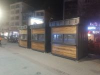 Caddeye kondurulan seyyar dükkanlar şaka gibi !