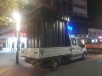 Caddeye kondurulan seyyar dükkanlar şaka gibi !
