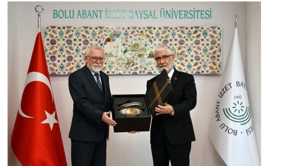 BAİBÜ’nün yeni rektörü Prof. Dr. Faruk Yiğit görevine başladı