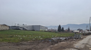 DOĞANCI KÖYÜNDE ÇÖPLER HER YERDE