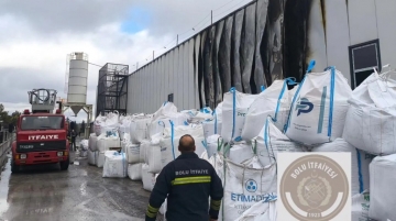 Perlit fabrikası alevlere teslim oldu