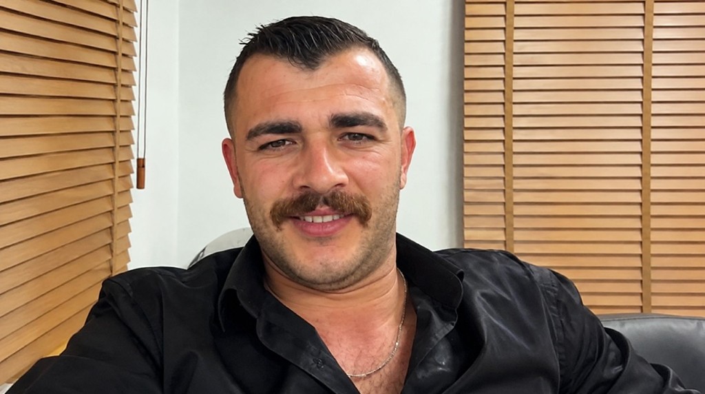 Evinde av tüfeğiyle kendini vurarak intihar etti