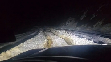 Abant'ı sahiplenmek uğruna Düzce'den Abant'a açılan yolda kara saplandılar