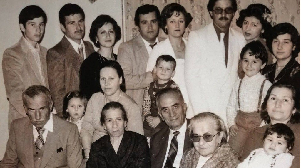 ŞEMŞETTİN.. ANNELER GÜNÜ..