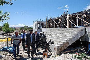 Vali, Mustafa Çizmecioğlu Lisesi'ni inceledi