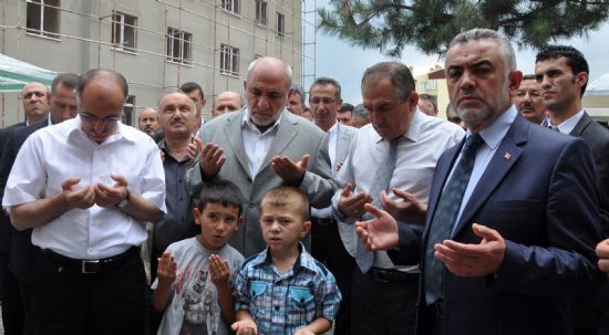 Sadi Yıldız'ın katkılarıyla tamamlanan Aktaş Cami Sosyal Tesisi'nin açılışı yapıldı