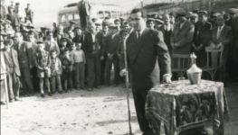 Suni Tahta.. Neşet.. Mezarlıkta.. Pehlivan