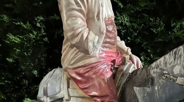 MASAL PARKI VE İLGİSİZ BELEDİYENİN HALLERİ