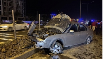 Ortalığı savaş alanına çeviren sürücü gazetecilere; "Adam mısınız siz?" dedi
