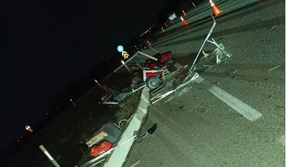 Motosikletin paramparça olduğu kazada 1 kişi hayatını kaybetti