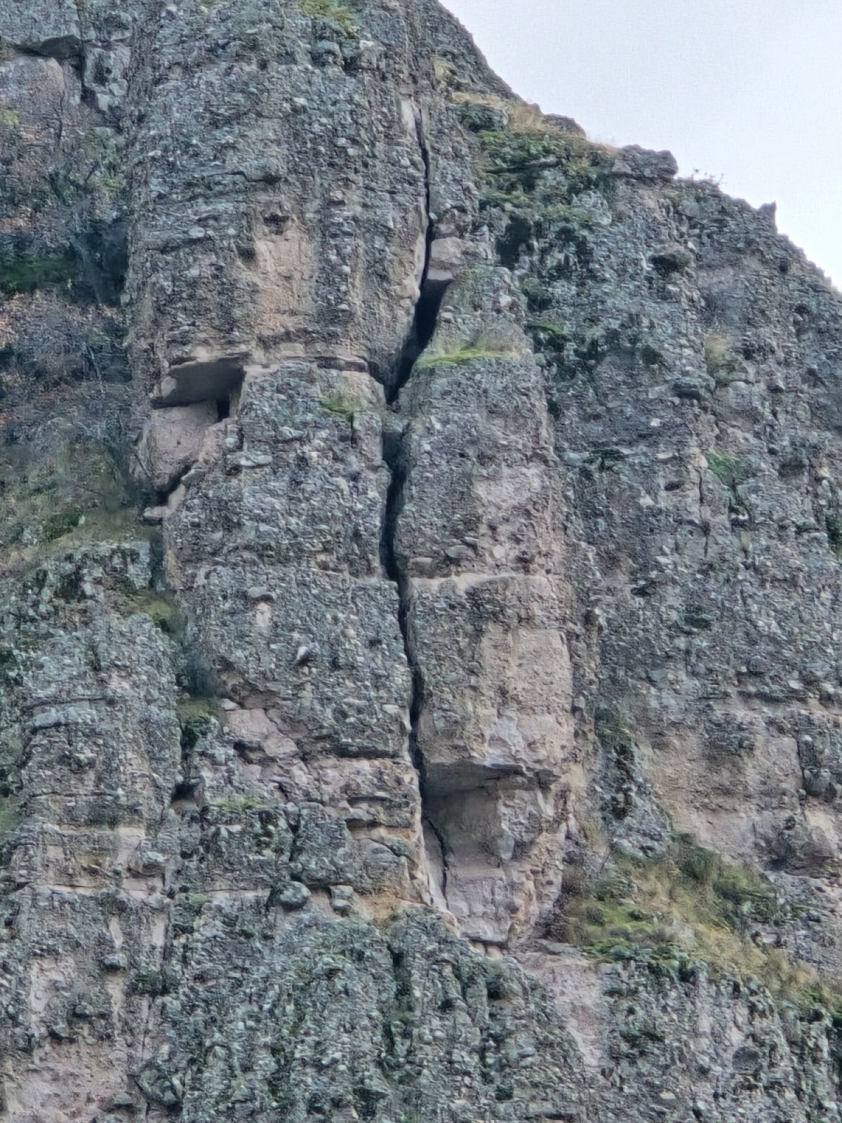 SOLAKLAR KAYA EVLERİNİN AKIBETİ NE OLACAK?