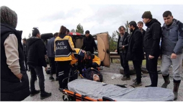 Cenaze dönüşü feci kaza: 2 kişi yaralandı