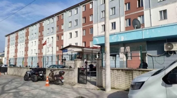 Öğrenci yurdunda uyuşturucu operasyonu